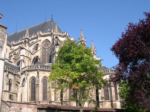  derrière la cathédrale
